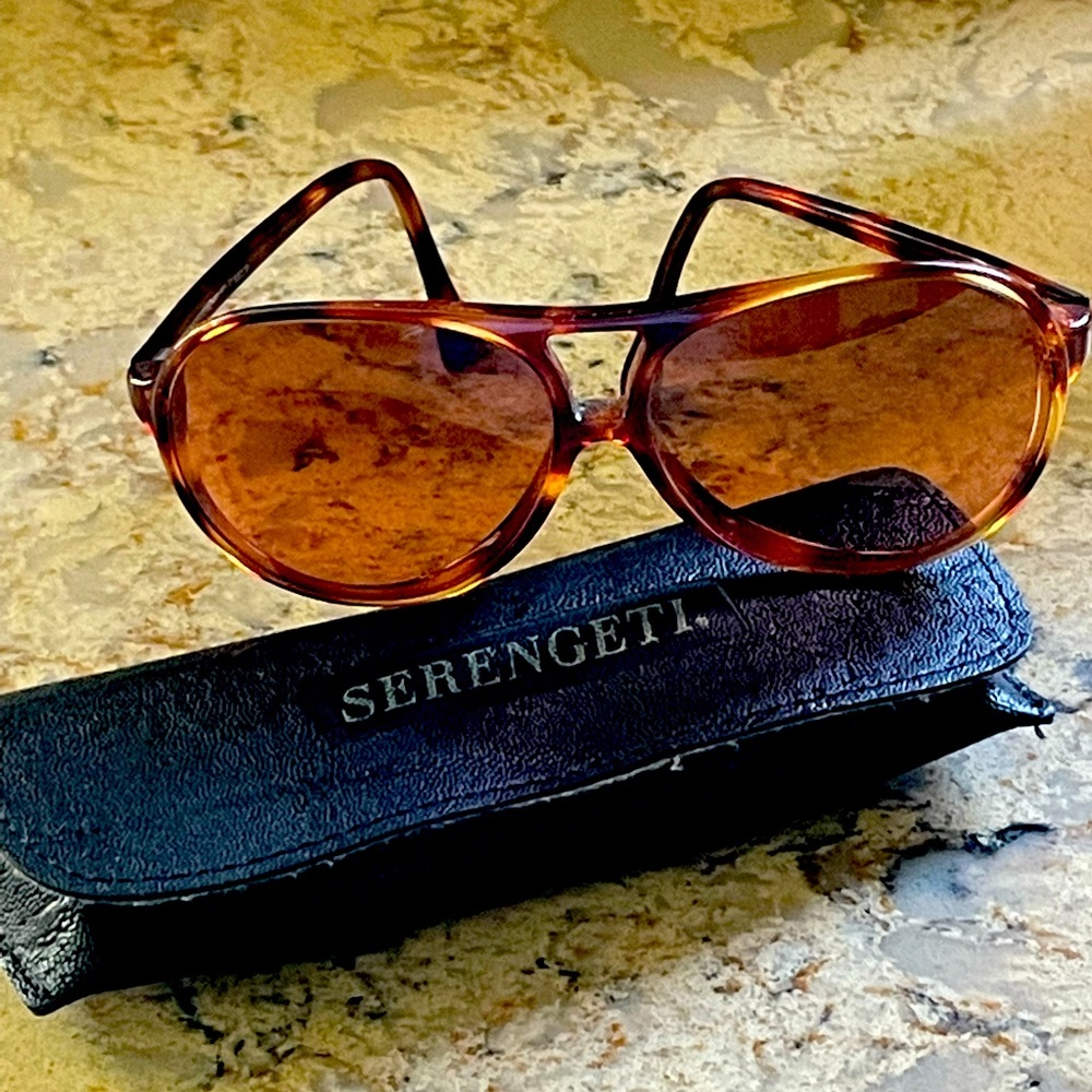 Vintage Corning Serengeti Sunglasses